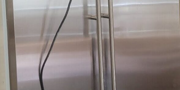 7fffc7b7ed4f111703ae60bf17f5683dac8f2f32-1 Sub-Zero refrigerator