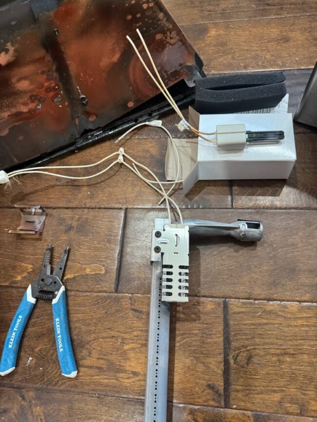 Oven igntier replacement Oven igniter replacement